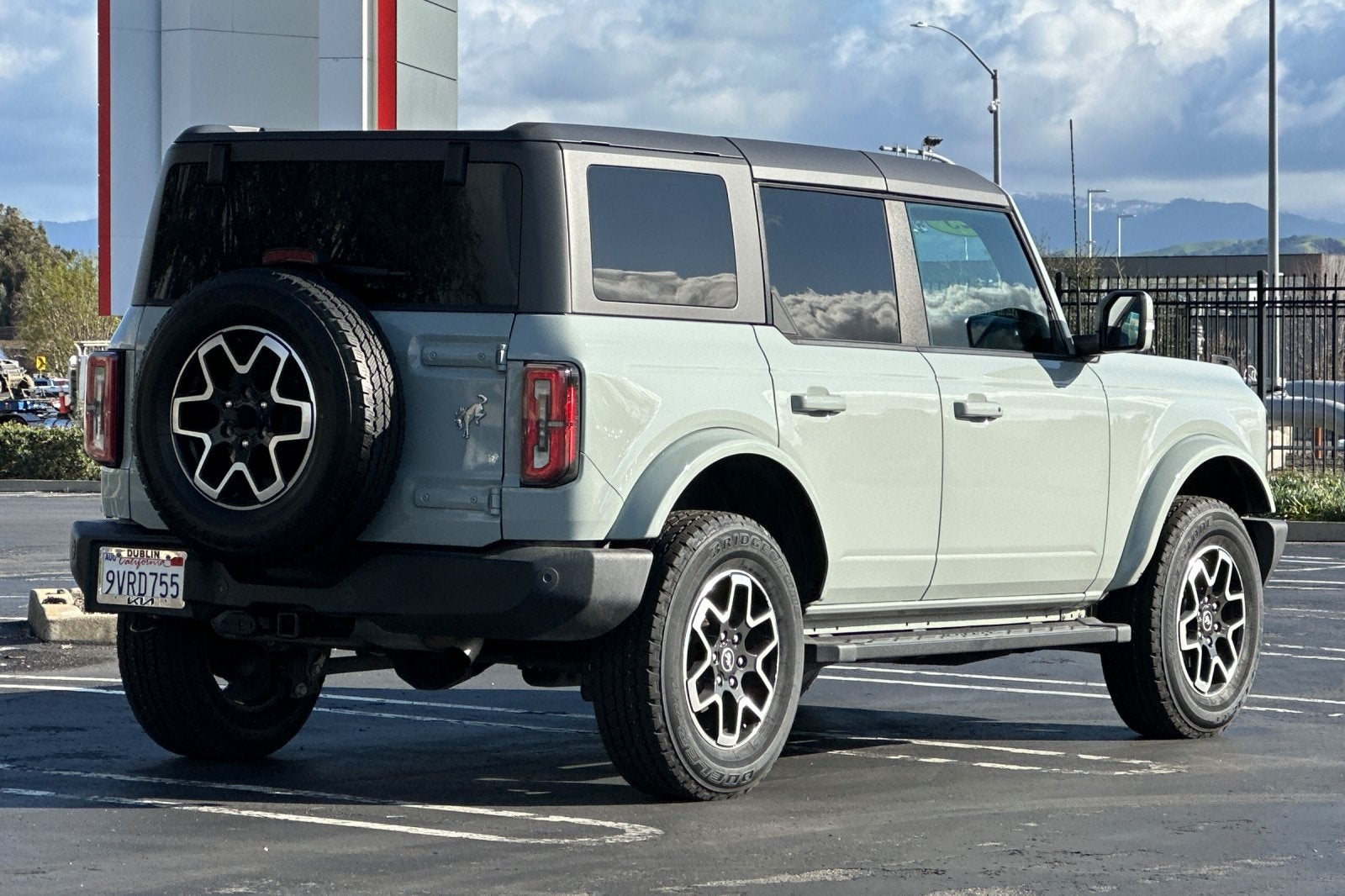 2023 Ford Bronco Base