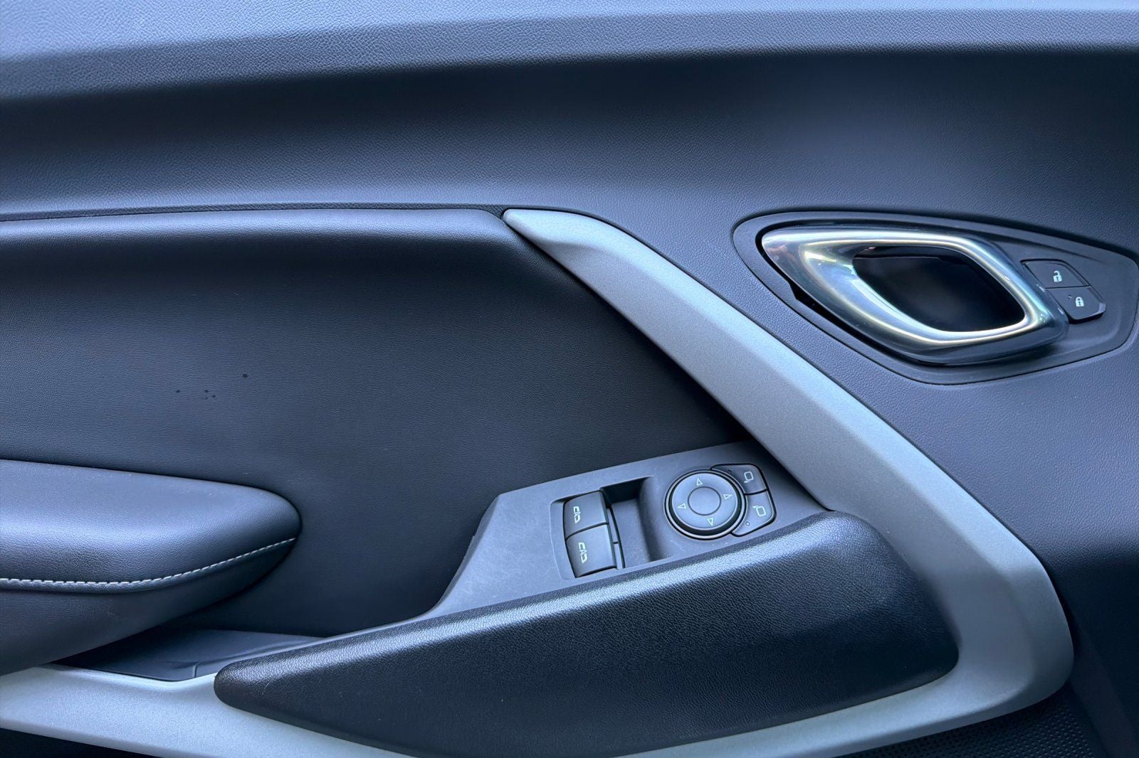 2023 Chevrolet Camaro 2LT