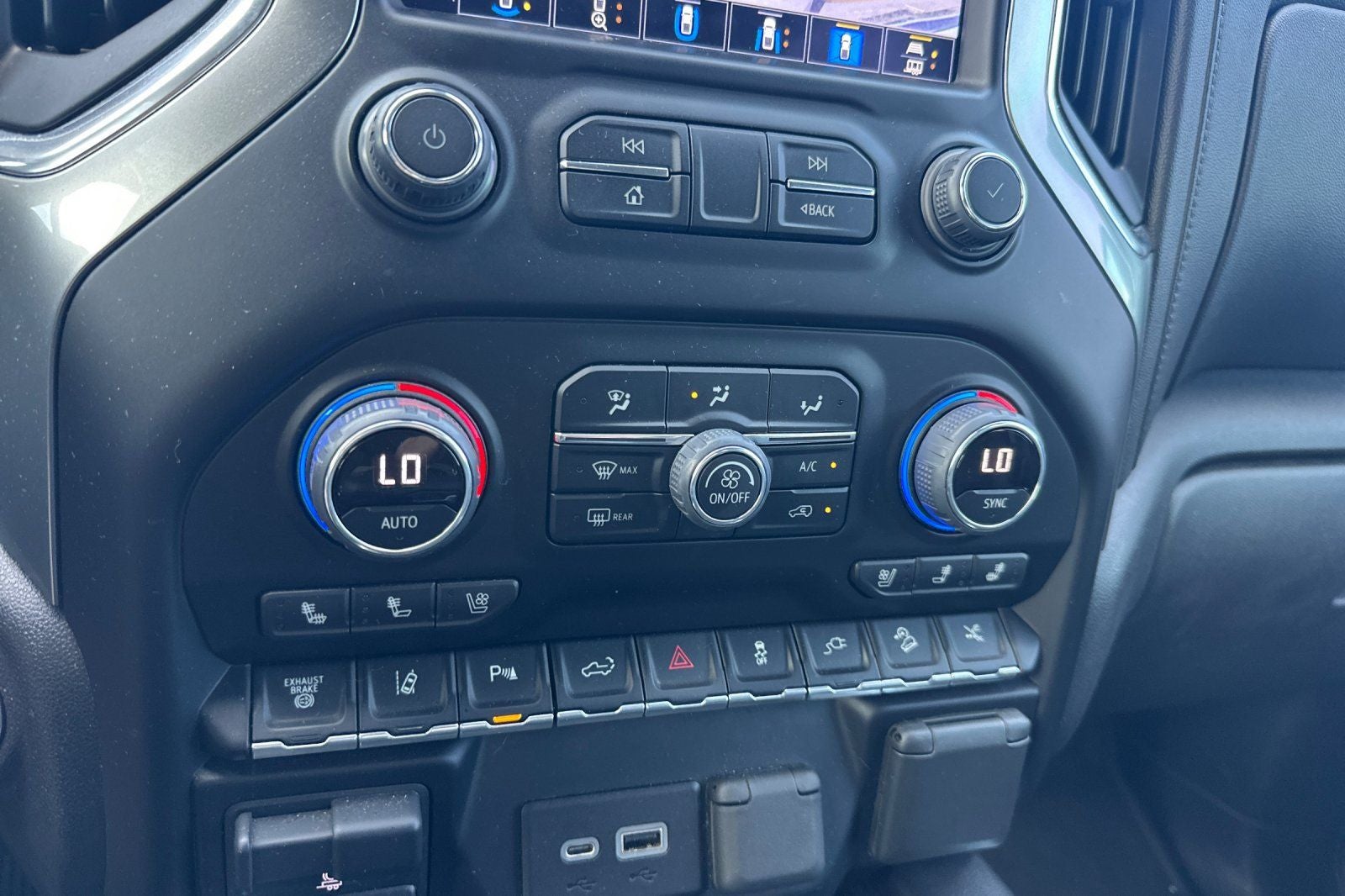 2022 Chevrolet Silverado 3500HD LTZ
