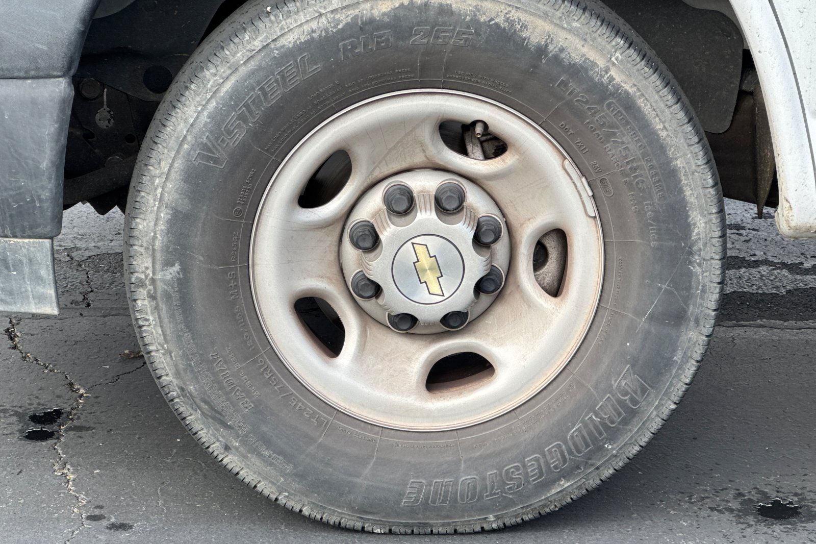 2023 Chevrolet Express 2500 Work Van Cargo