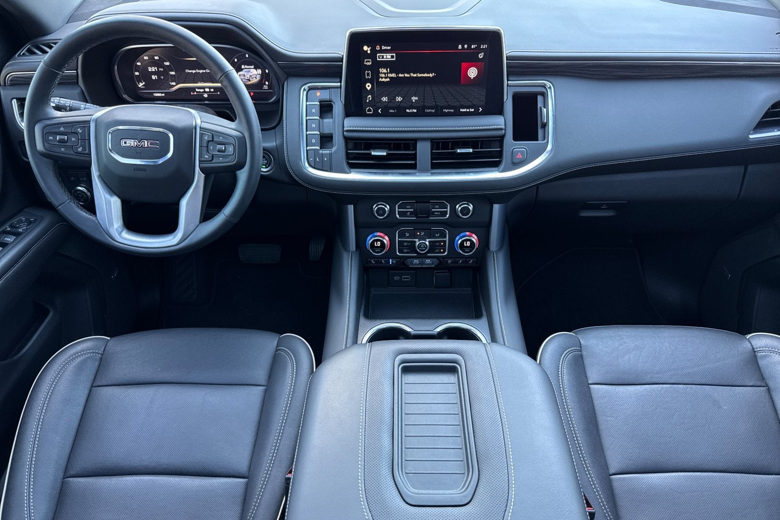 2023 GMC Yukon XL SLT
