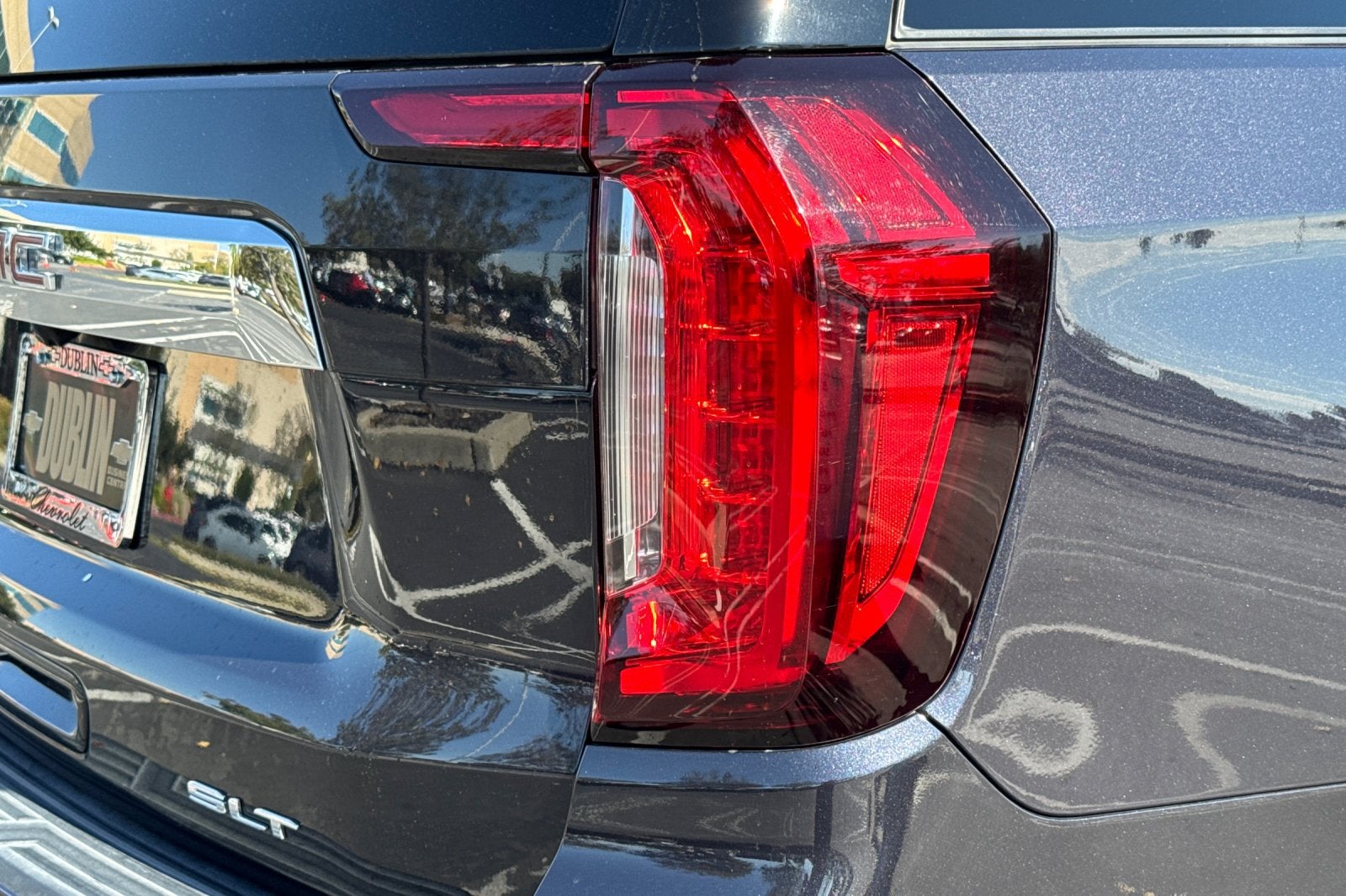 2023 GMC Yukon XL SLT