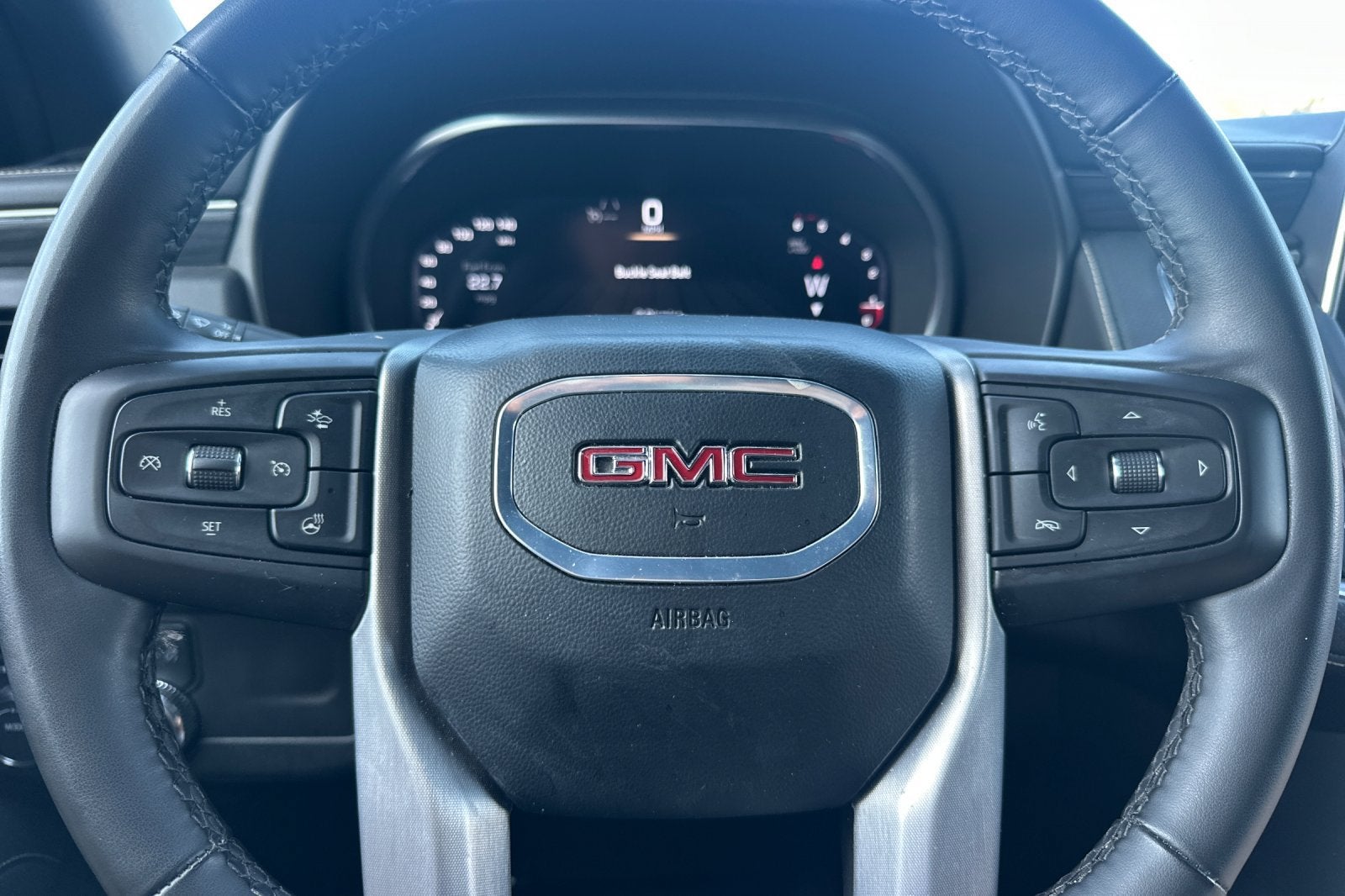 2024 GMC Yukon XL SLT