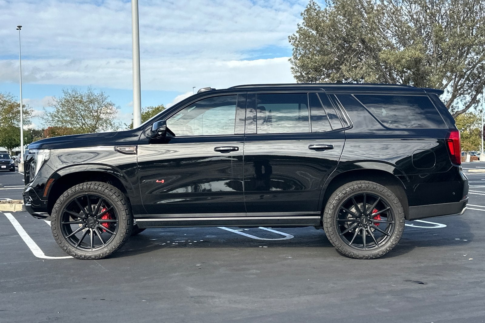 2025 GMC Yukon AT4 Ultimate