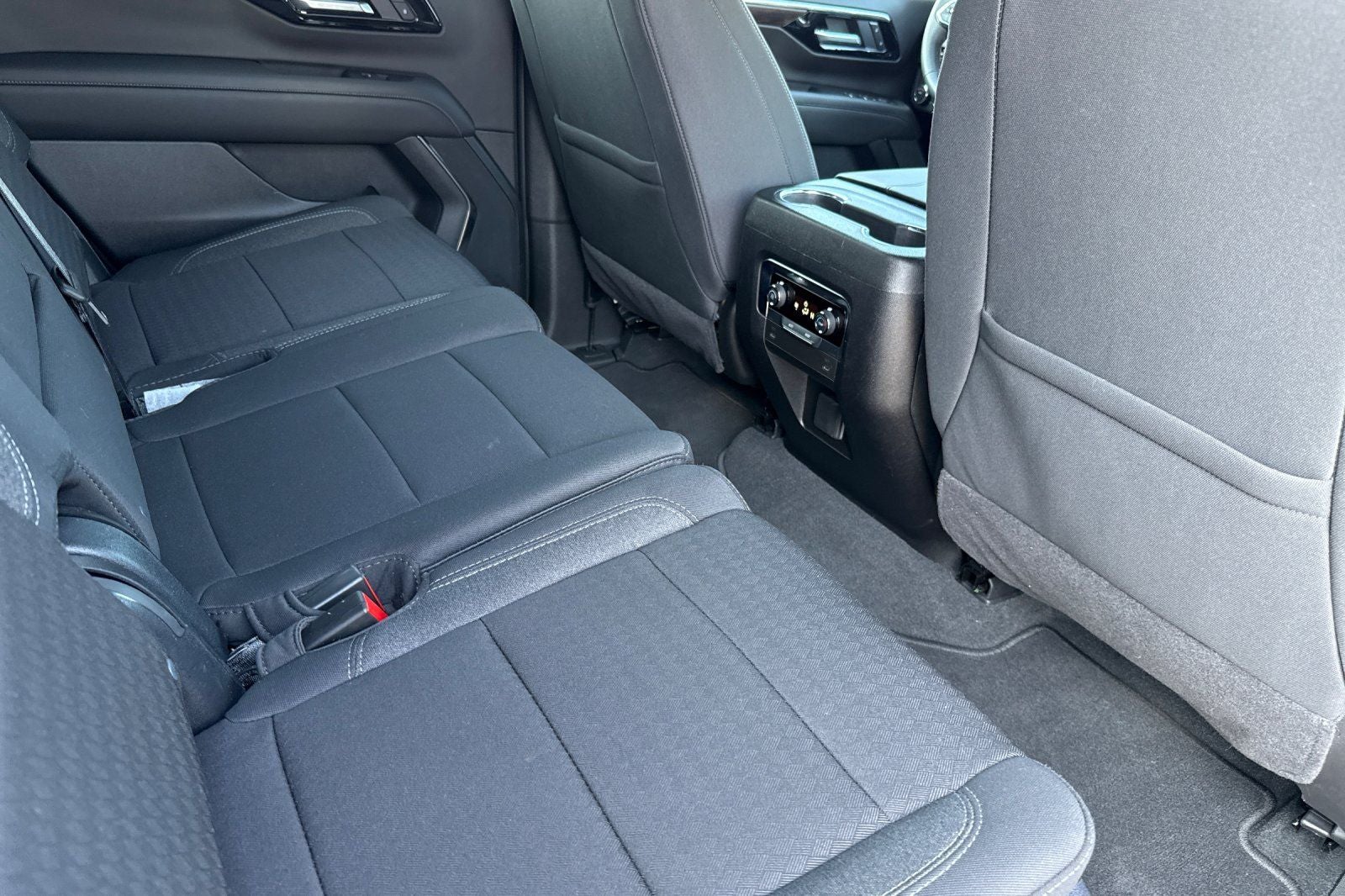 2025 Chevrolet Tahoe LS