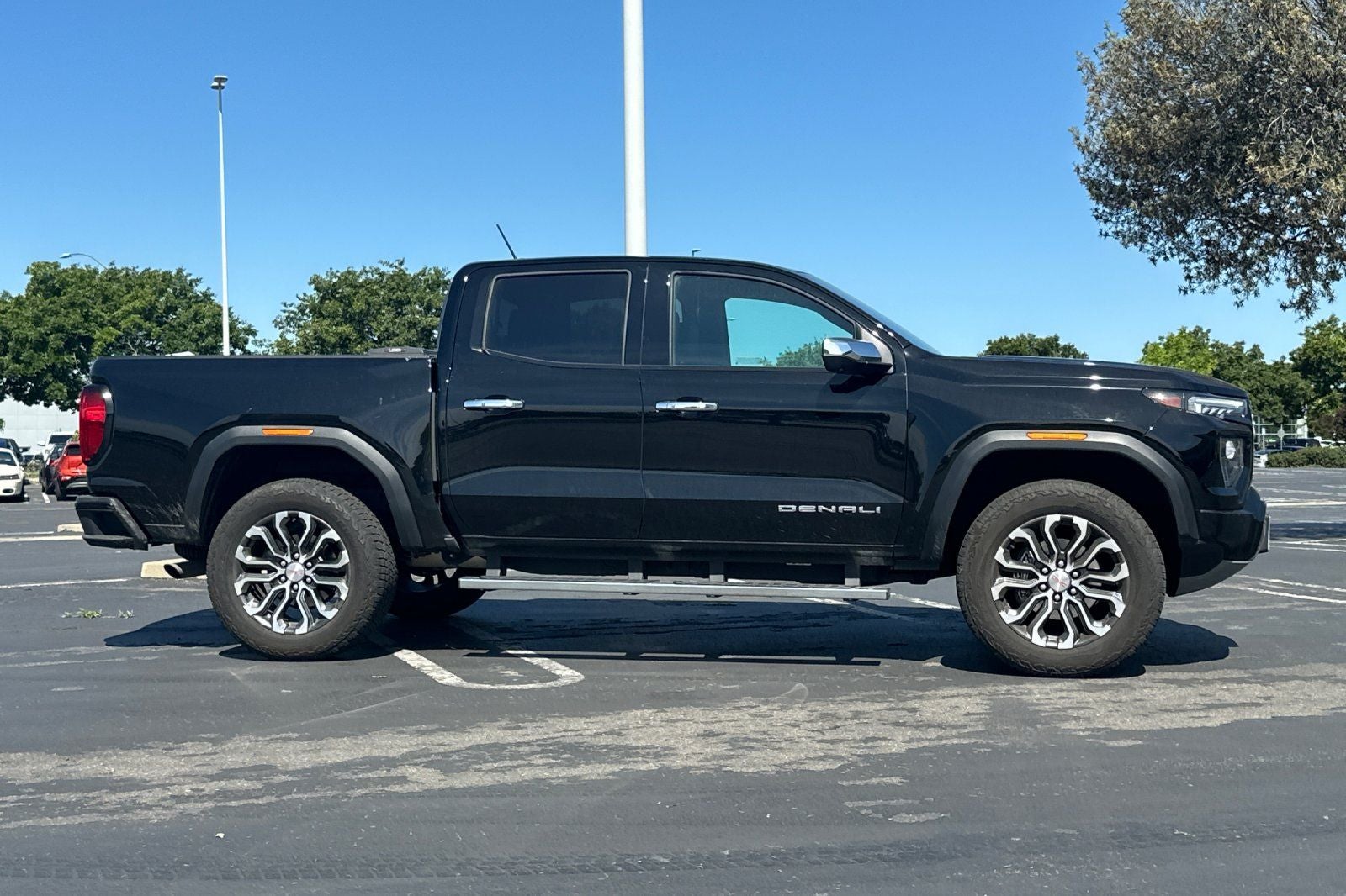 2024 GMC Canyon Denali