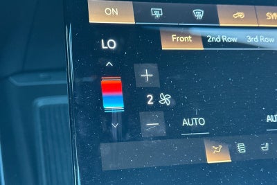 2026 Cadillac VISTIQ Platinum