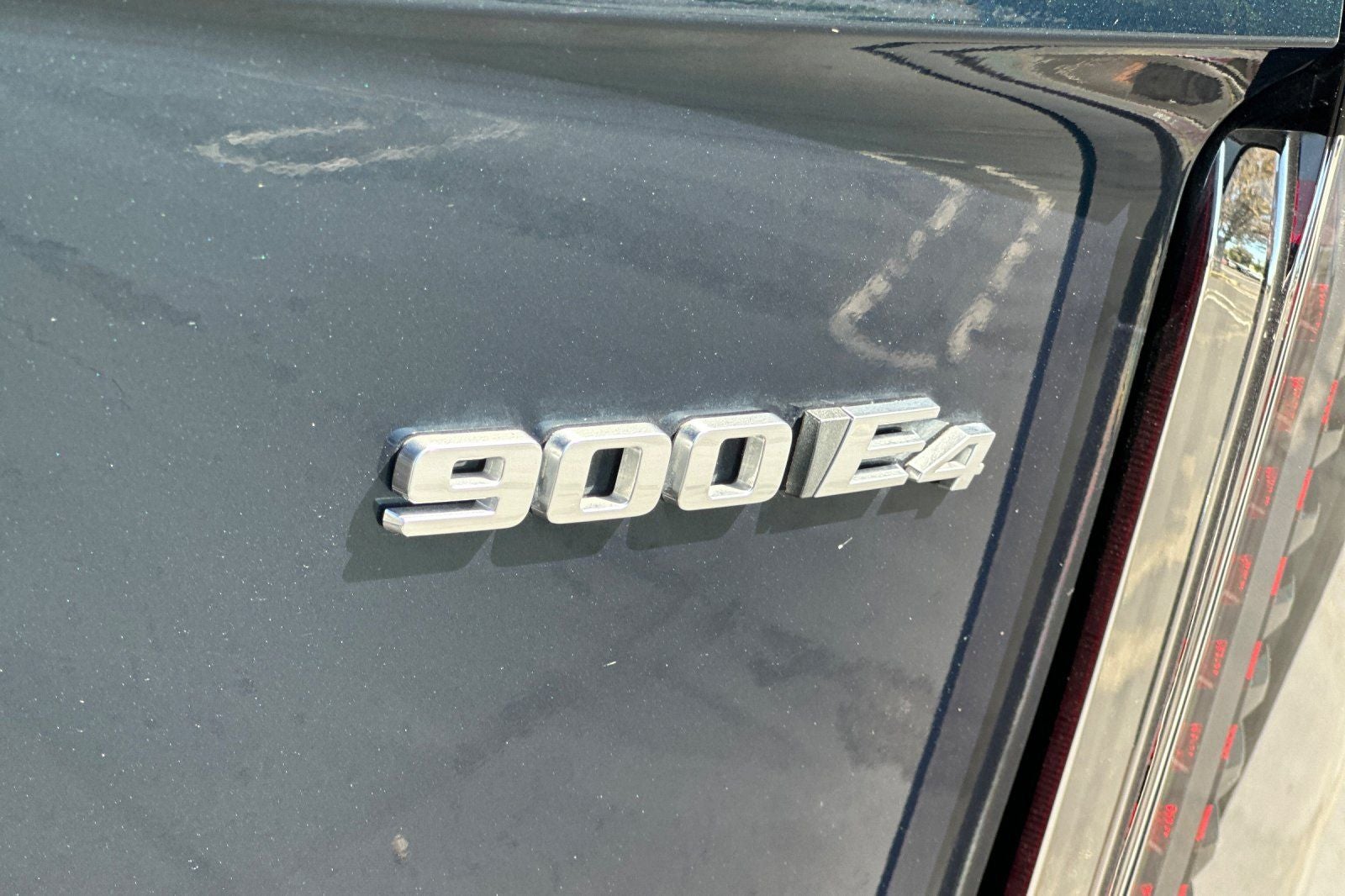 2026 Cadillac VISTIQ Platinum