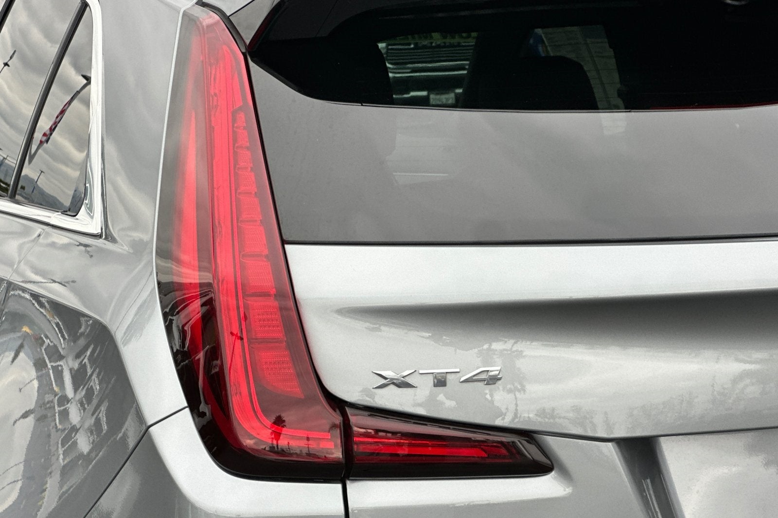 2024 Cadillac XT4 Premium Luxury