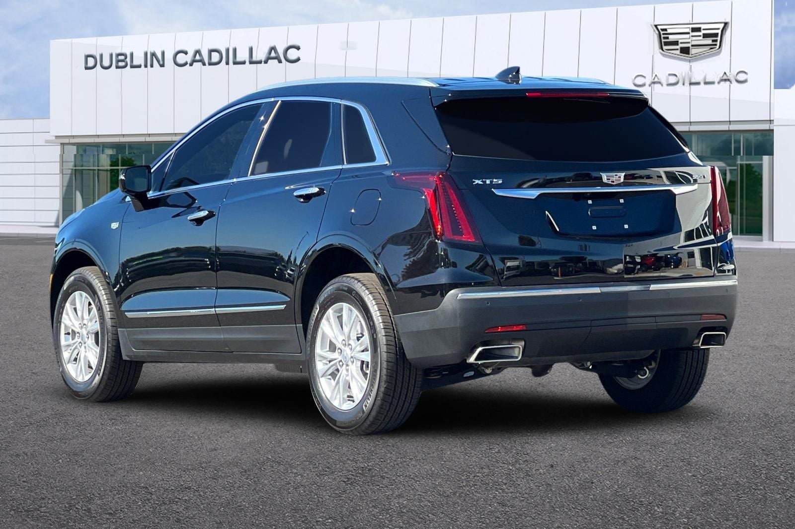2026 Cadillac XT5 Luxury