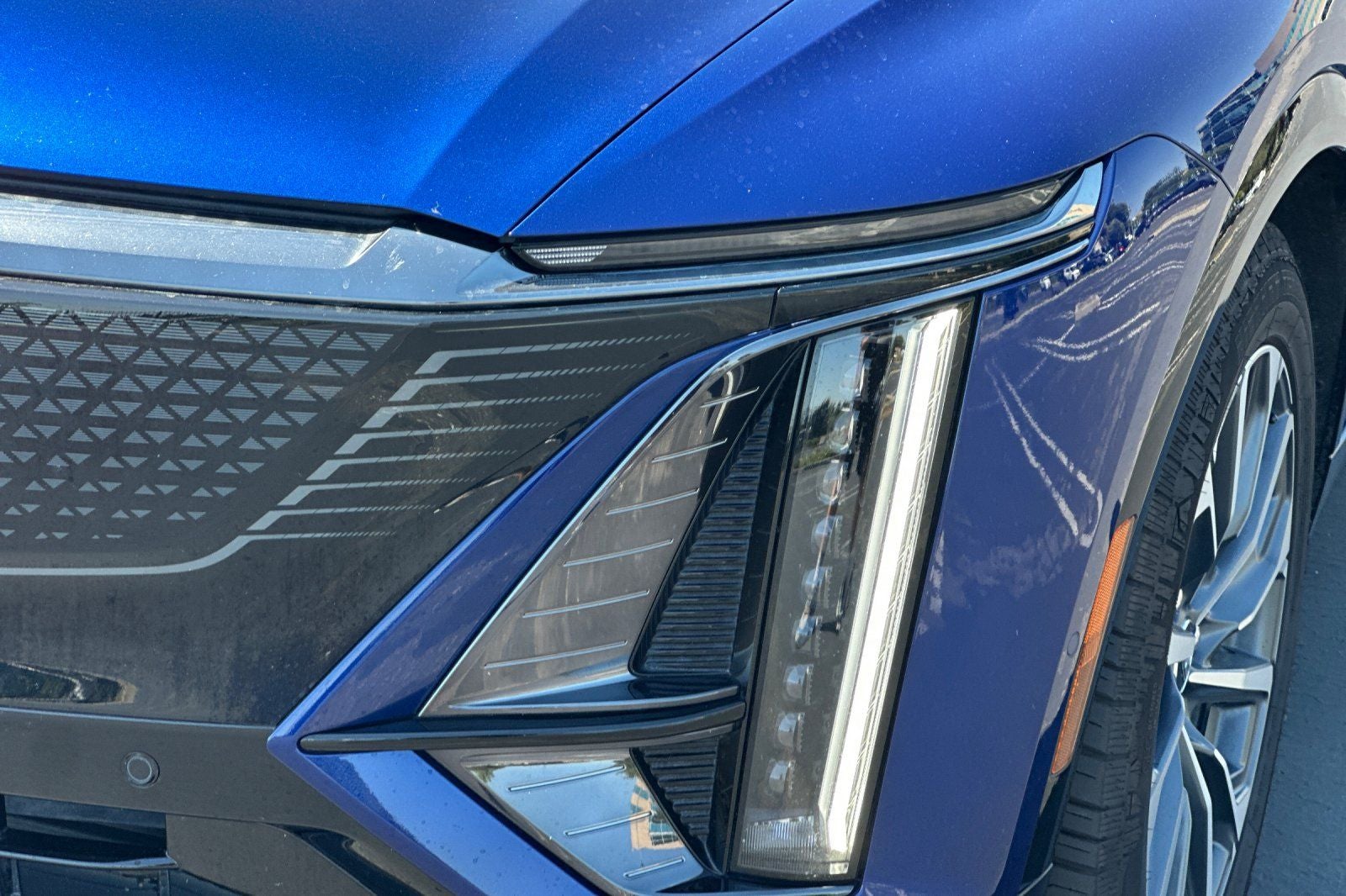 2024 Cadillac LYRIQ Sport