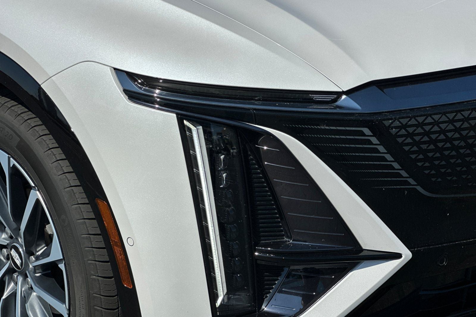 2024 Cadillac LYRIQ Sport