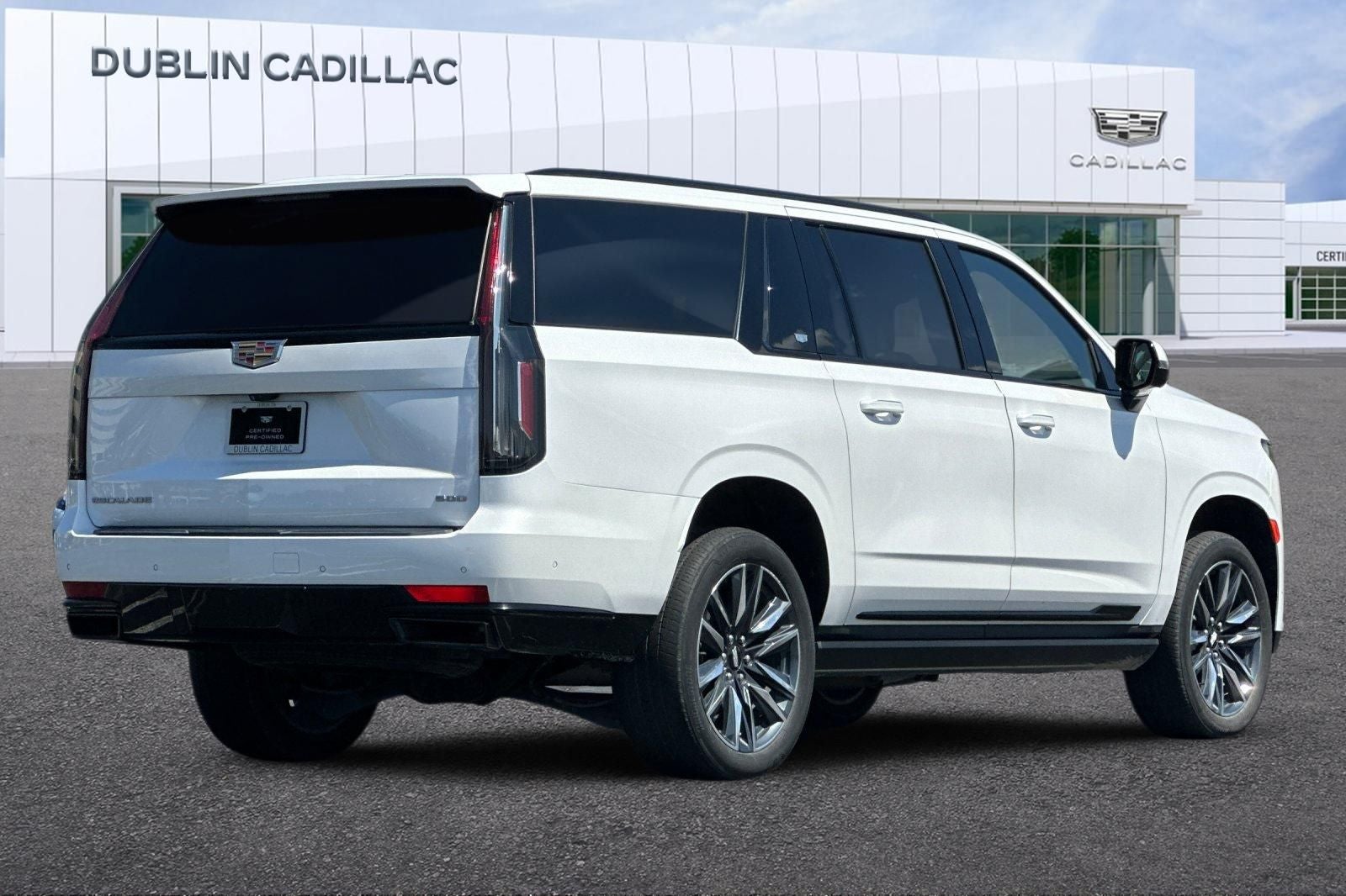 2023 Cadillac Escalade ESV Sport