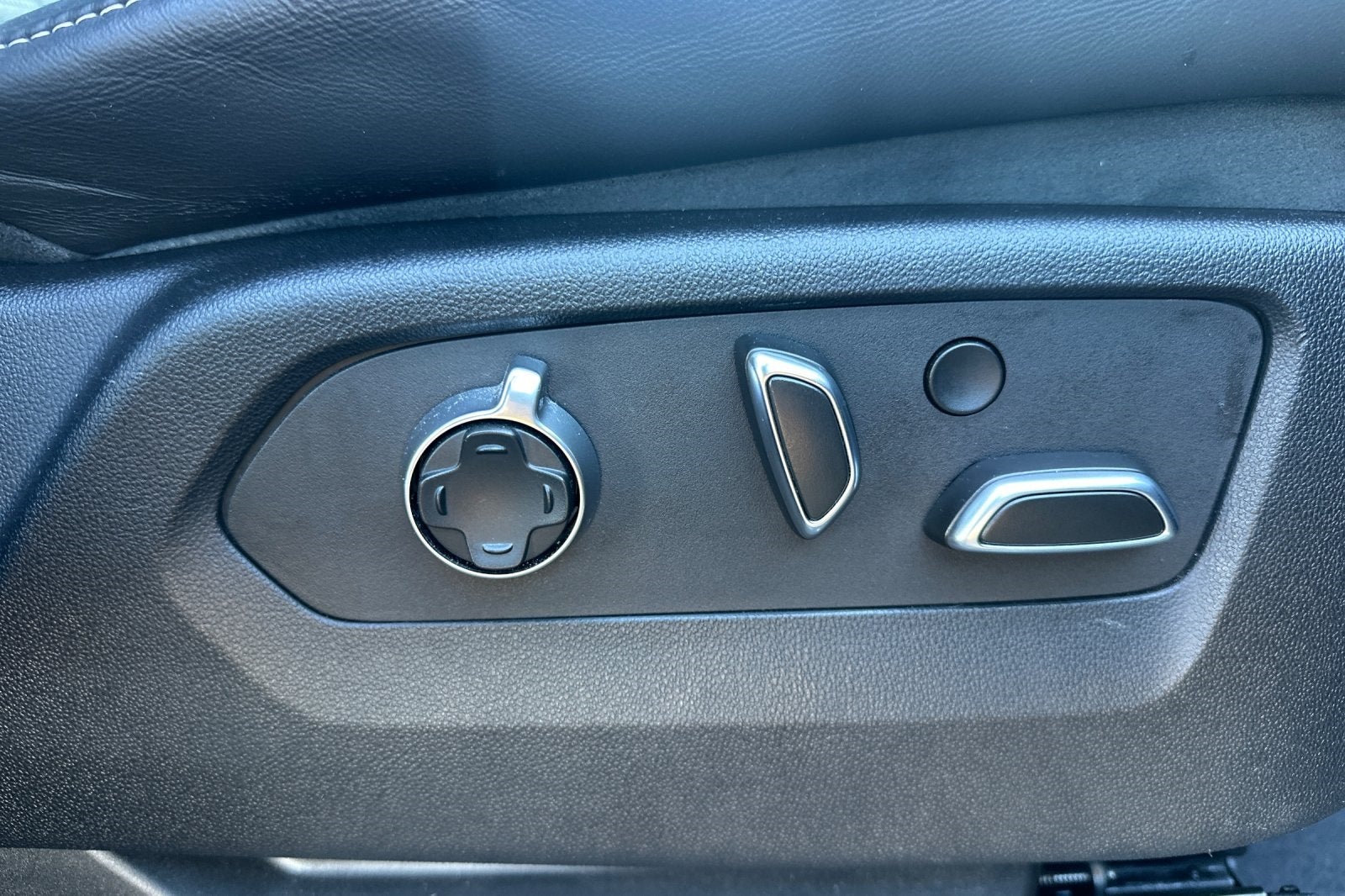 2023 Cadillac Escalade ESV Sport Platinum