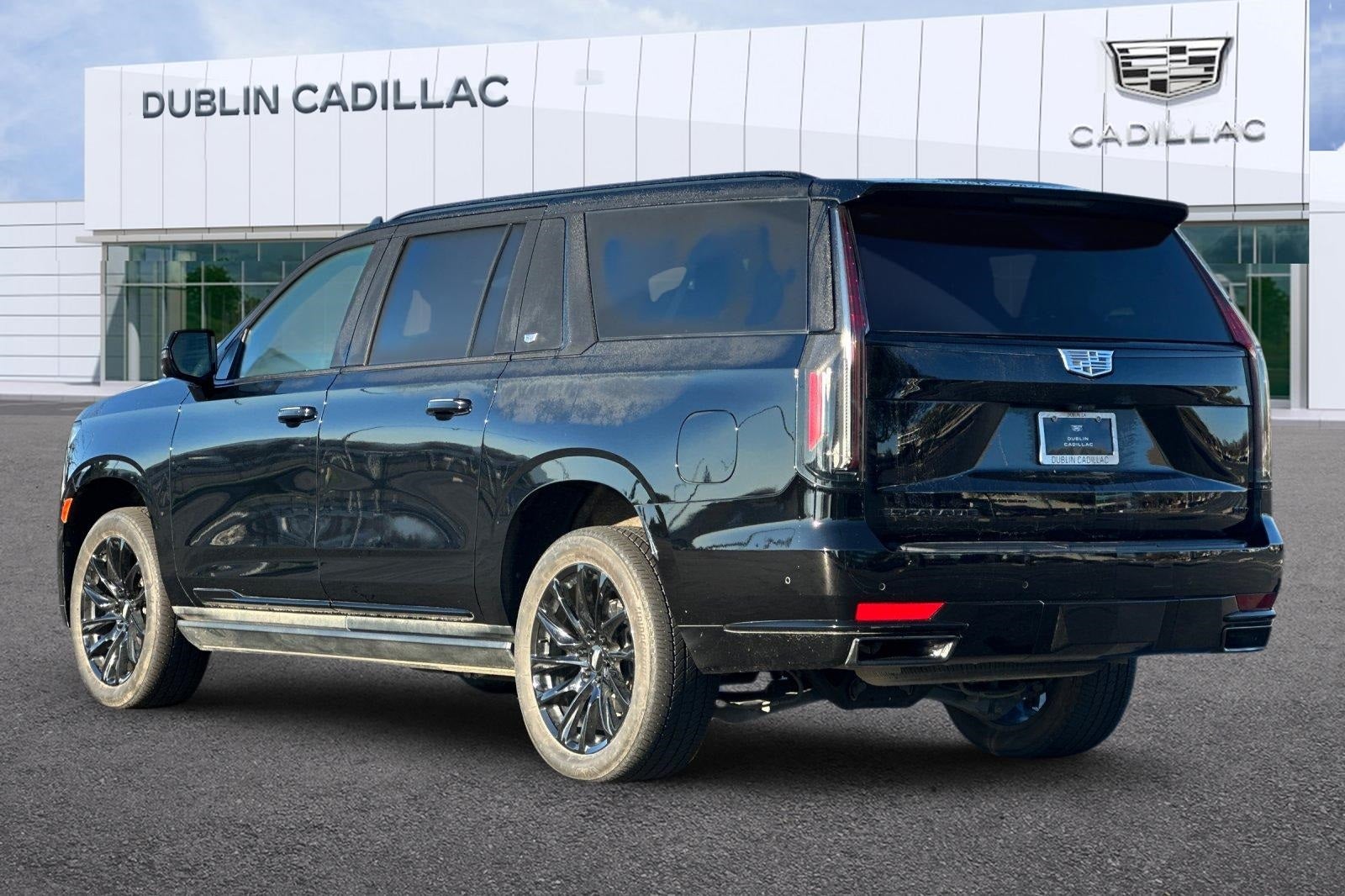2023 Cadillac Escalade ESV Sport Platinum