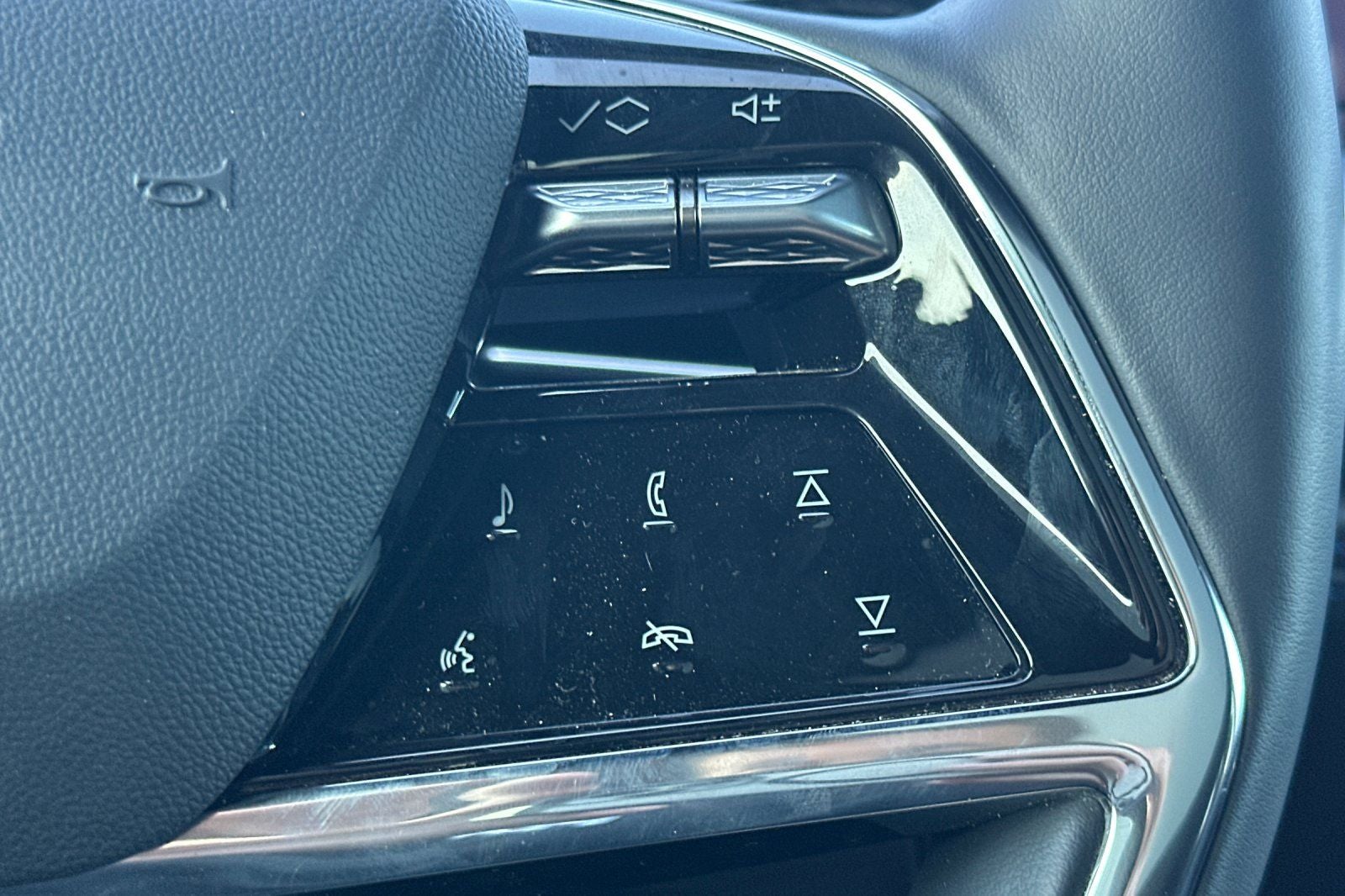 2026 Cadillac ESCALADE IQ Sport