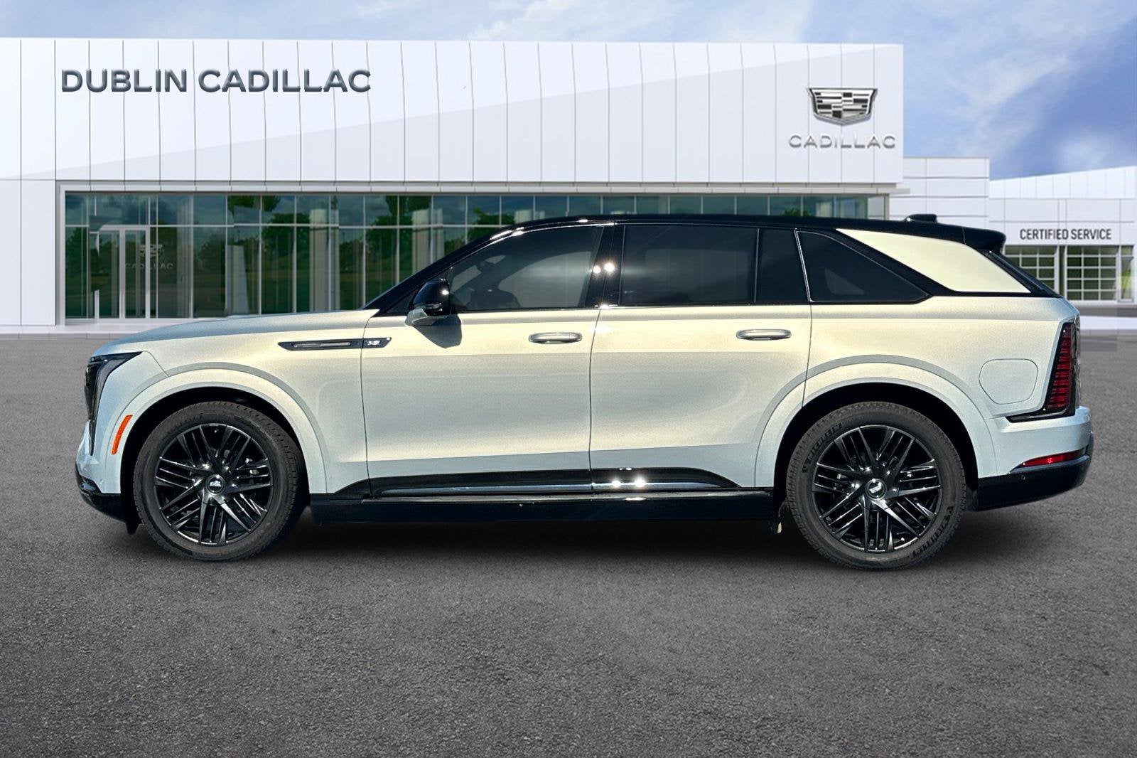 2025 Cadillac ESCALADE IQ Sport 2