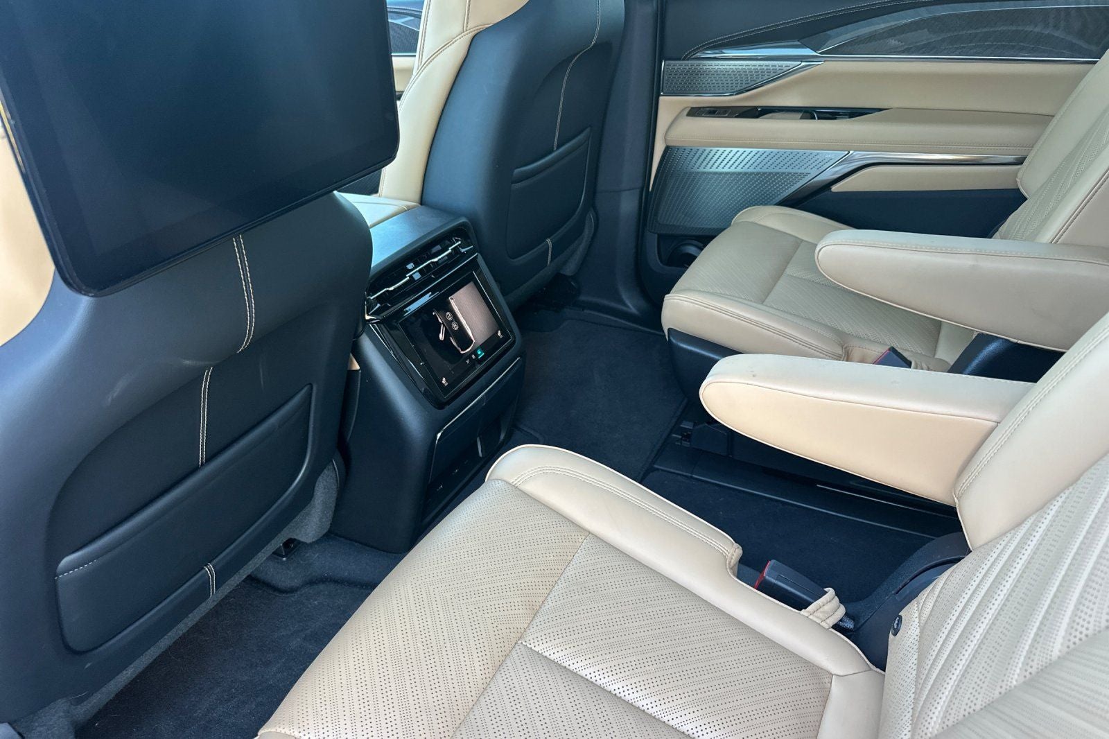 2026 Cadillac ESCALADE IQ Premium Sport