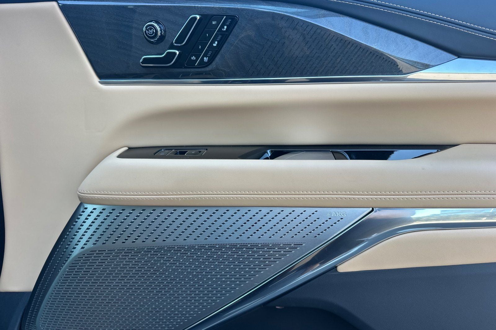 2026 Cadillac ESCALADE IQ Premium Sport