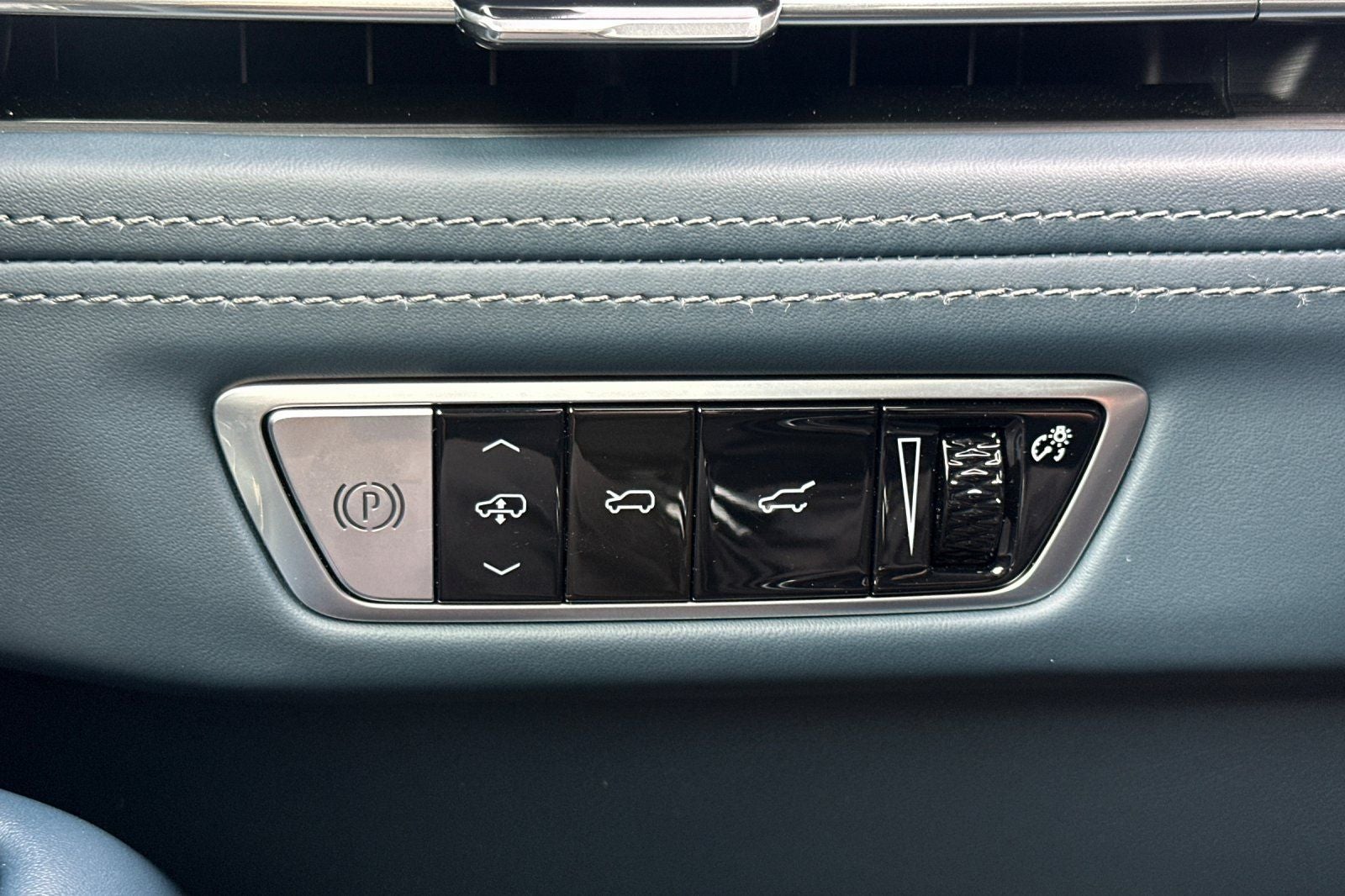 2026 Cadillac ESCALADE IQ Premium Sport