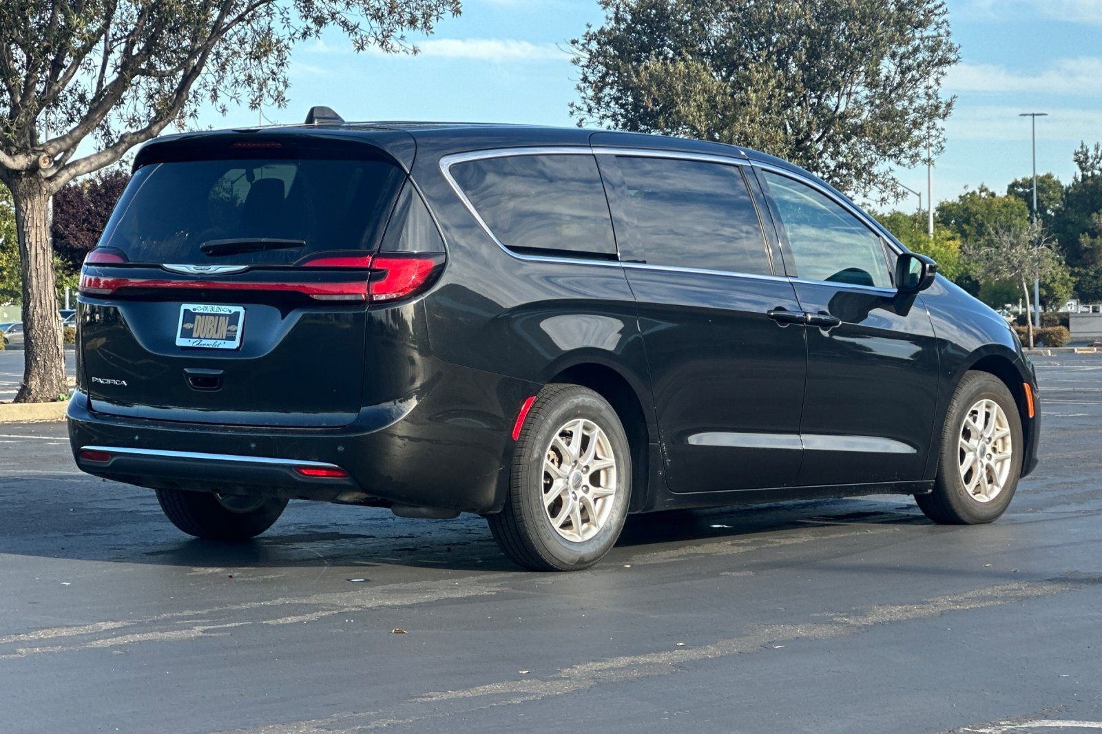 2023 Chrysler Pacifica Touring L