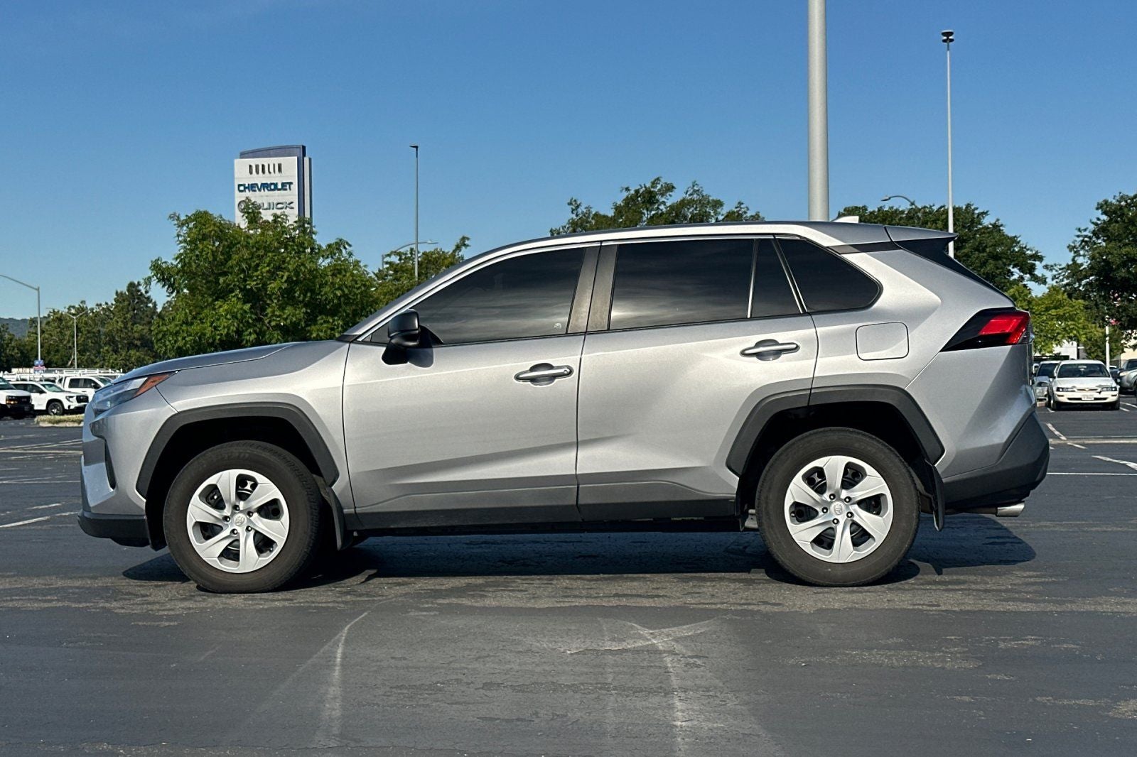 2024 Toyota RAV4 LE