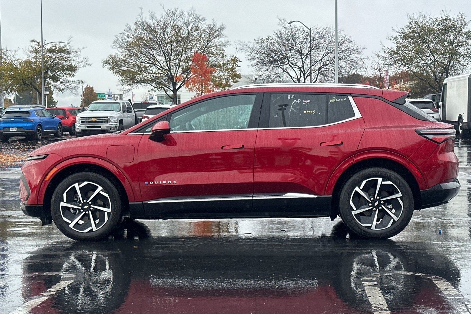 2025 Chevrolet Equinox EV LT
