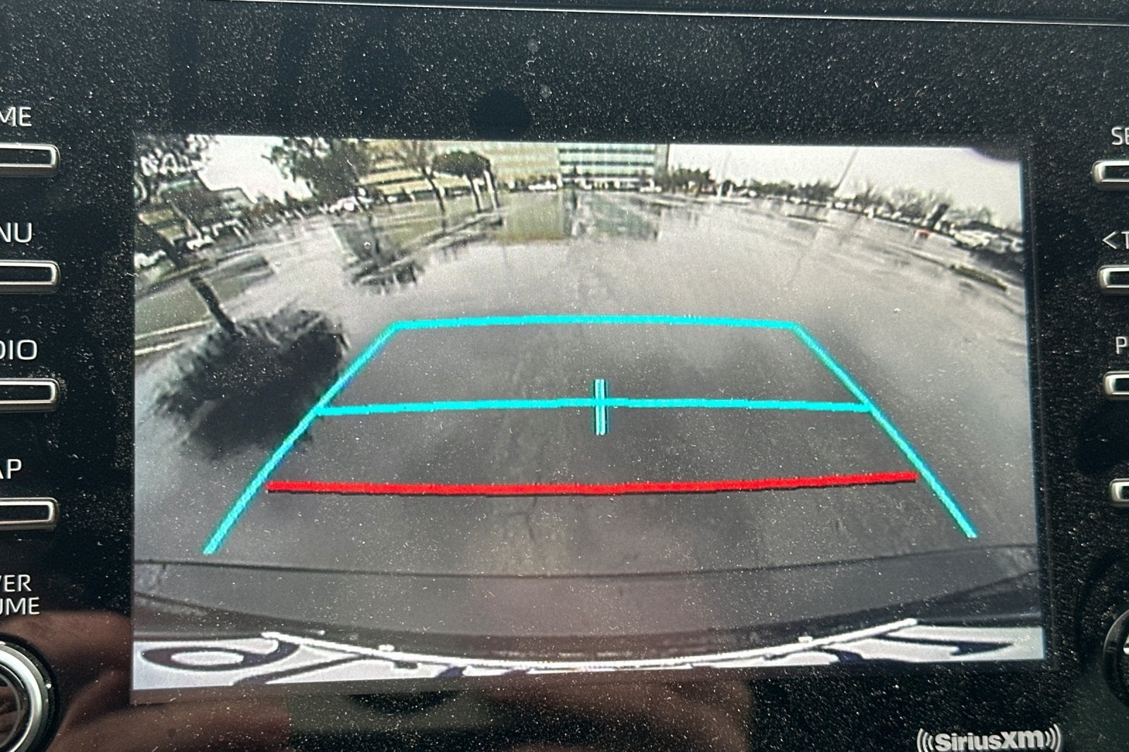 2022 Toyota Camry Hybrid SE