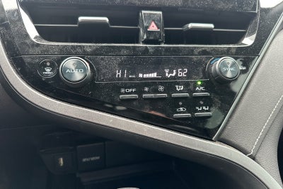 2022 Toyota Camry Hybrid SE