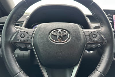 2022 Toyota Camry Hybrid SE