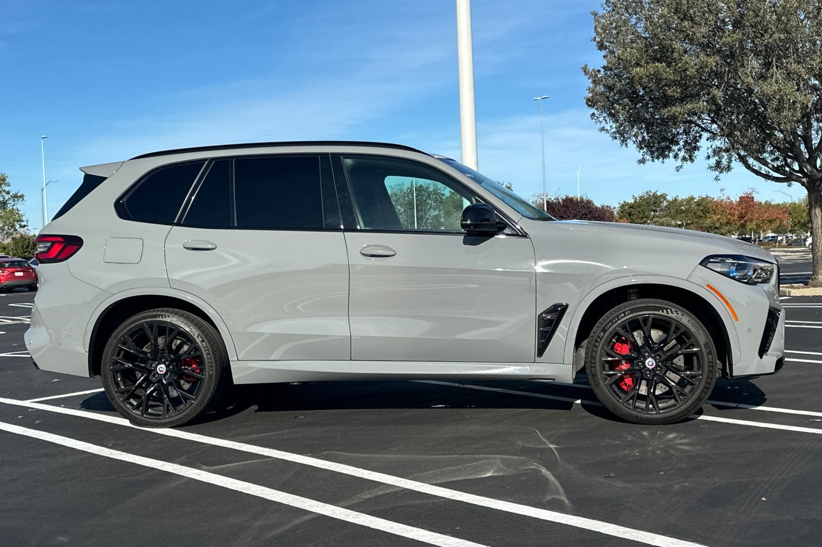 2022 BMW X5 M Base