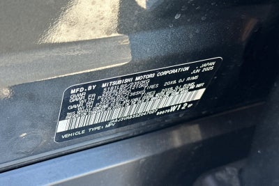 2025 Mitsubishi Outlander SE