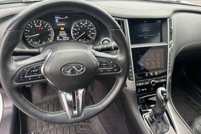 2022 INFINITI Q60 LUXE