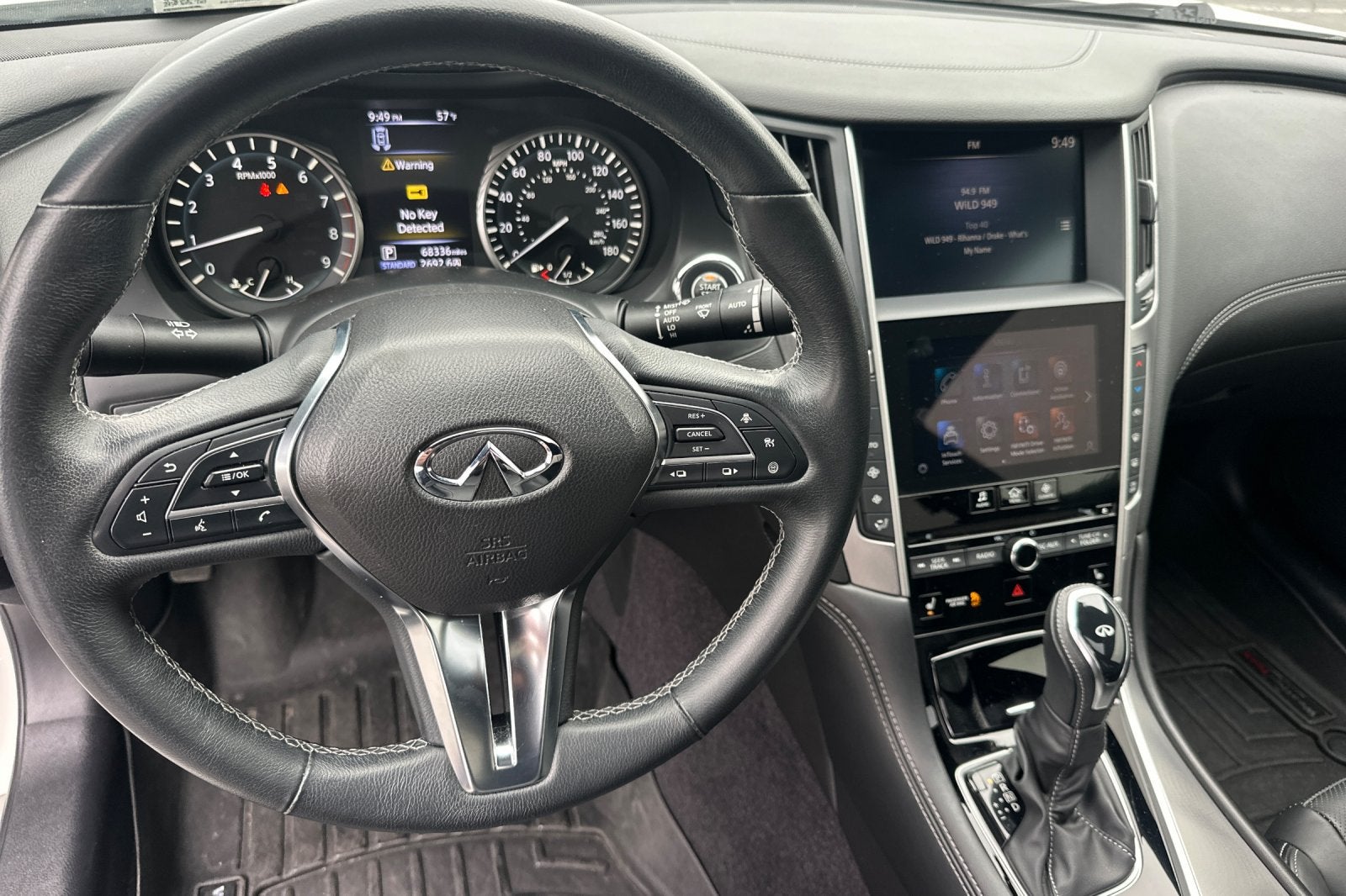 2022 INFINITI Q60 LUXE