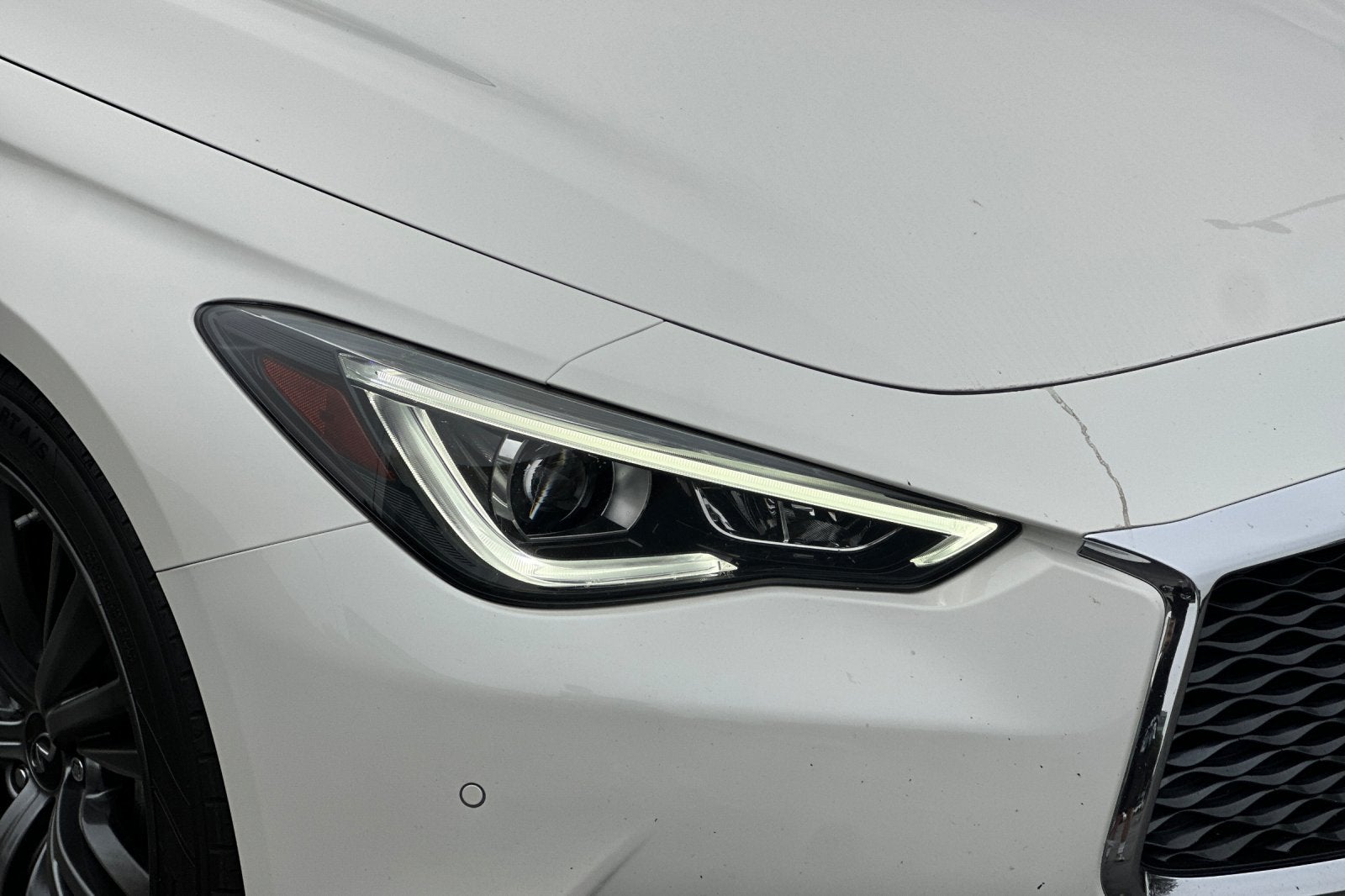 2022 INFINITI Q60 LUXE