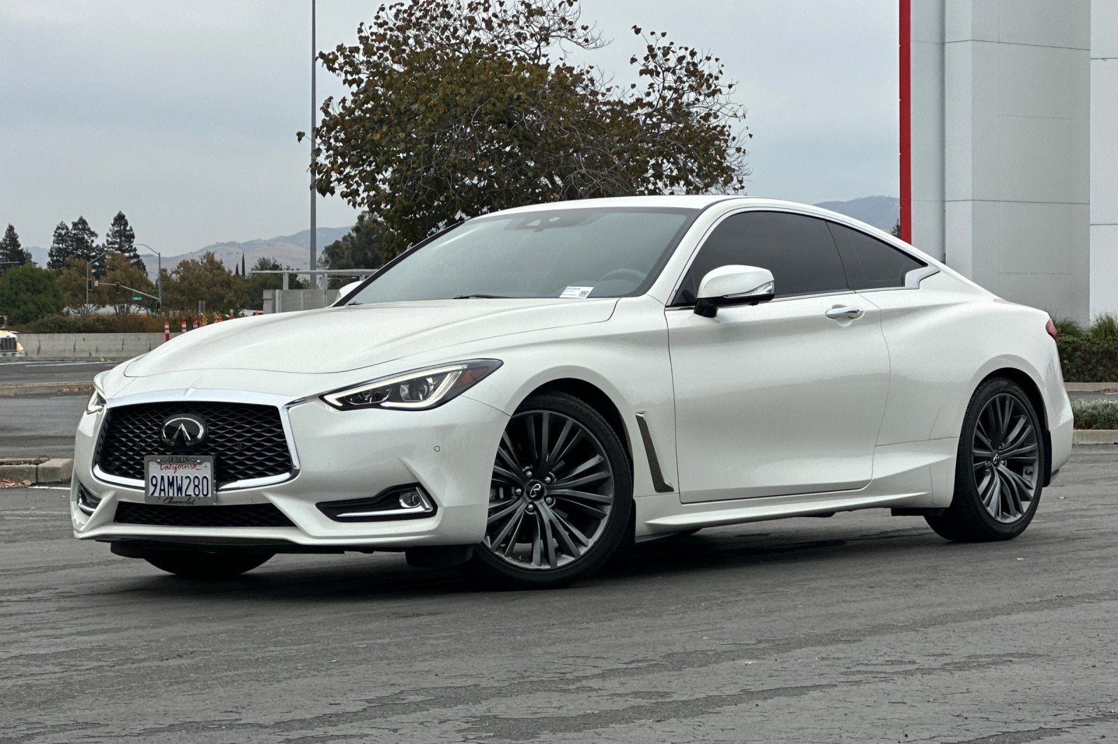 2022 INFINITI Q60 LUXE