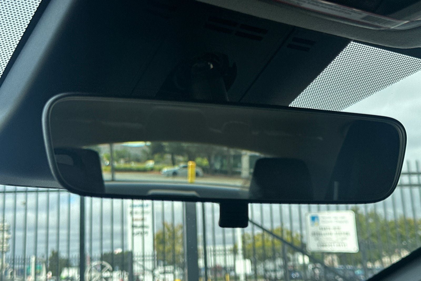 2023 Toyota Prius LE