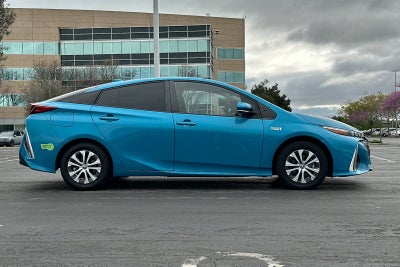 2022 Toyota Prius Prime LE