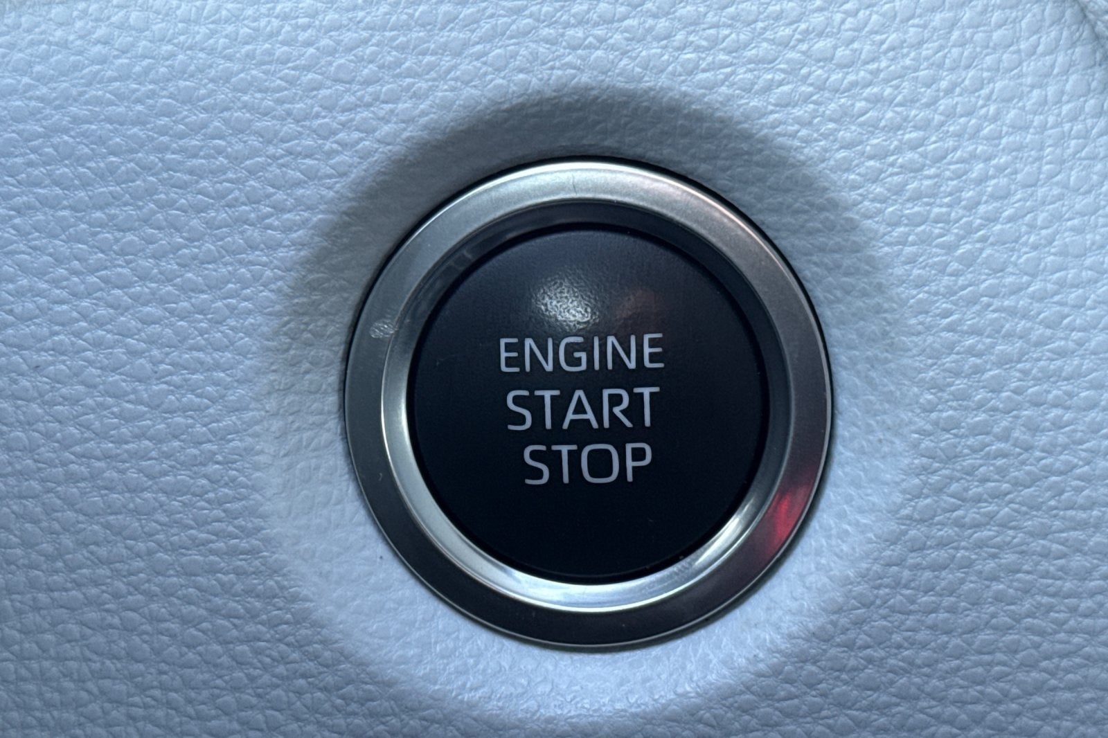 2025 Toyota Corolla Hatchback SE