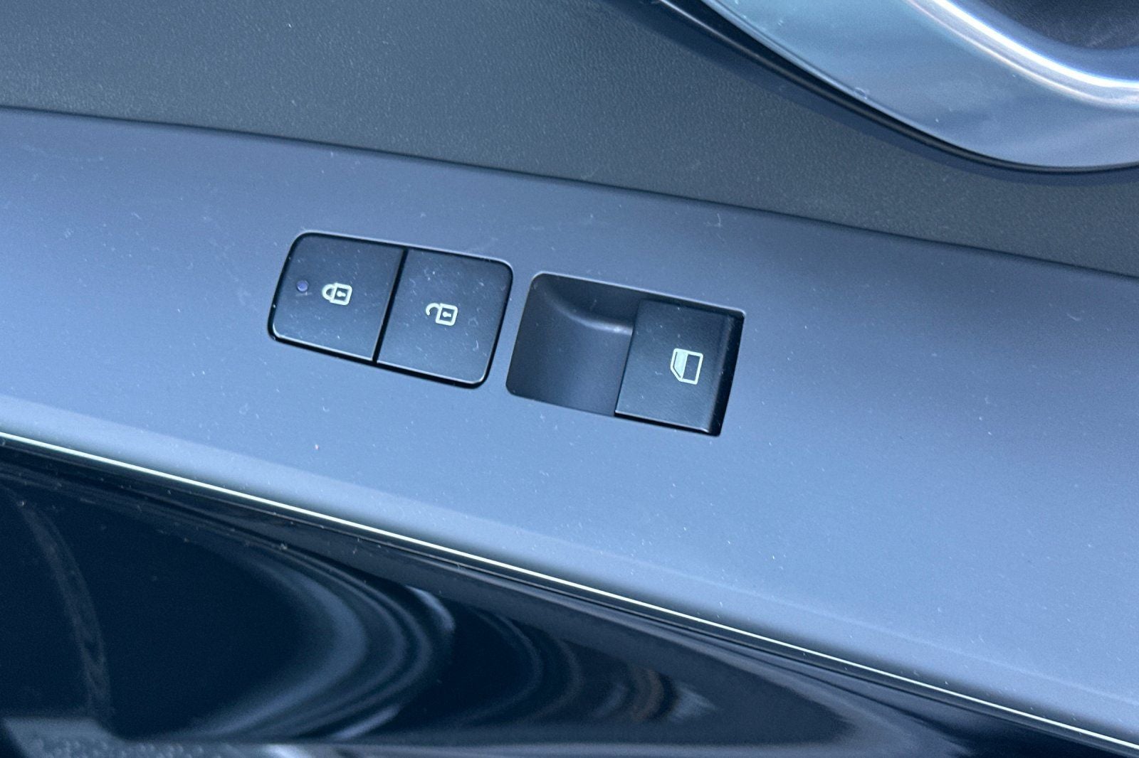 2025 Kia Niro Plug-In Hybrid EX