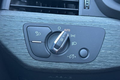 2022 Audi A4 45 S line Premium Plus quattro