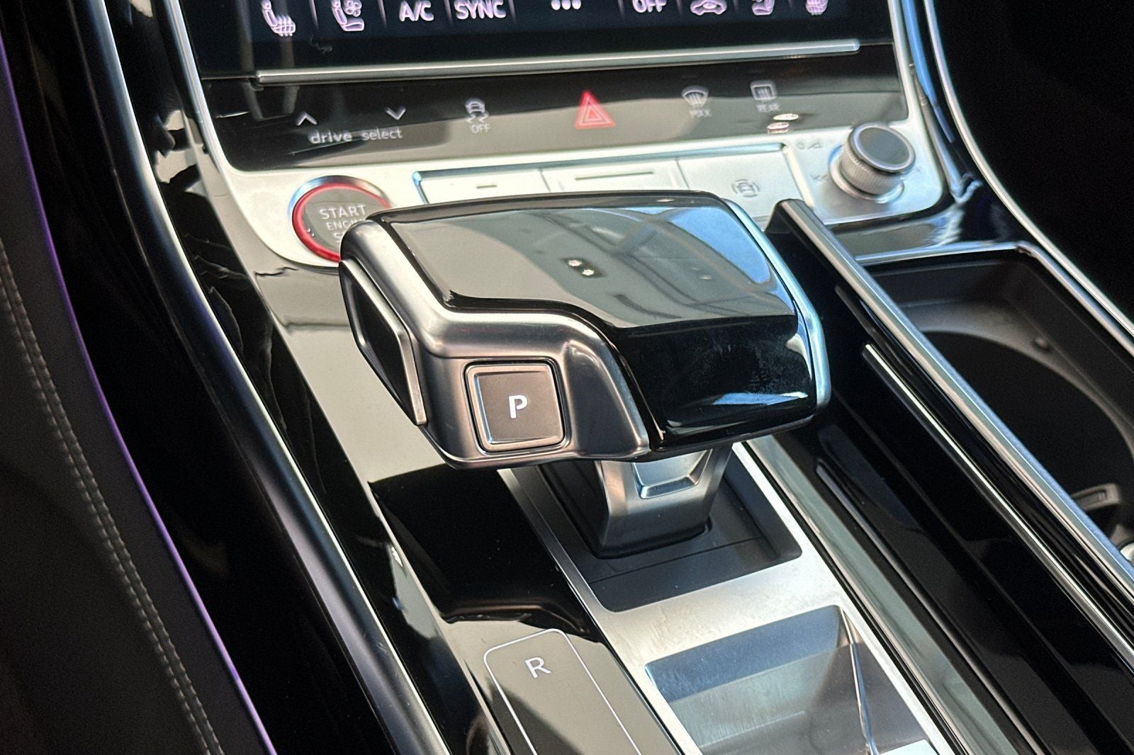 2023 Audi S8 4.0T quattro