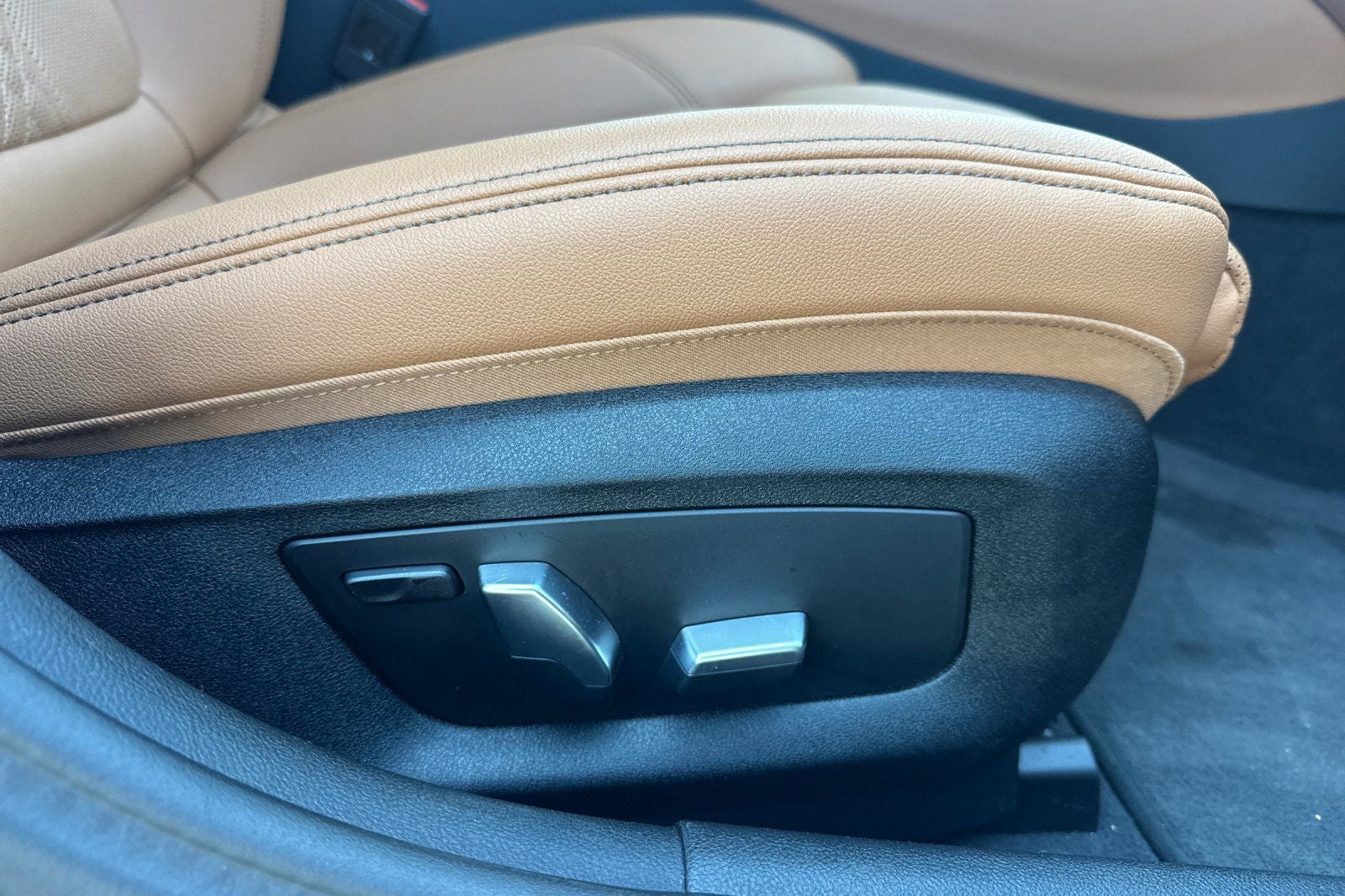 2023 BMW 5 Series 530e iPerformance