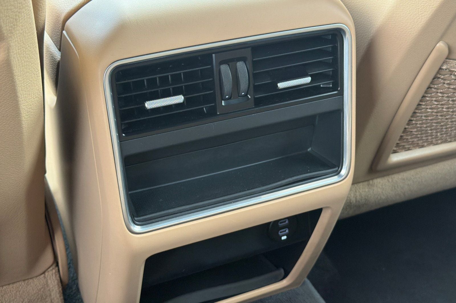 2023 Porsche Cayenne Base