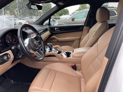 2023 Porsche Cayenne Base