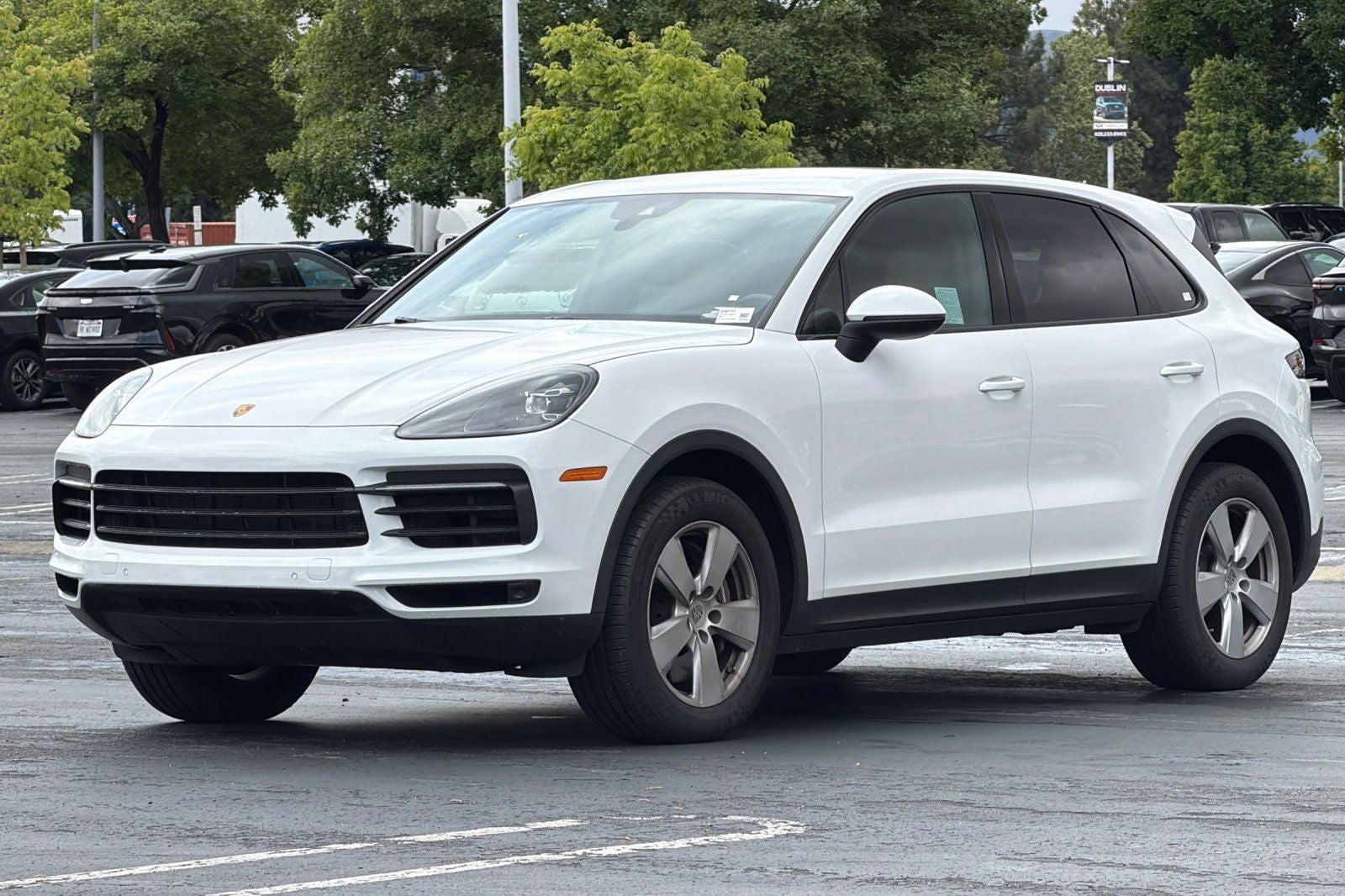 2023 Porsche Cayenne Base