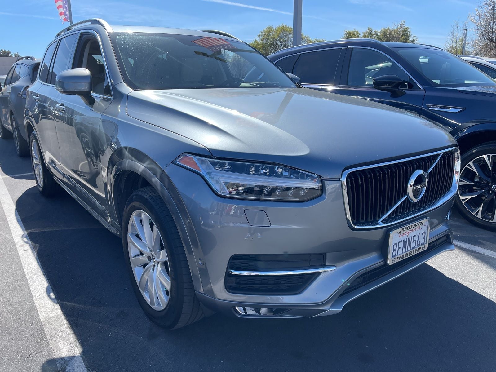 2019 Volvo XC90 T6 Momentum