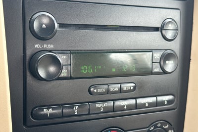 2005 Ford Mustang GT Premium