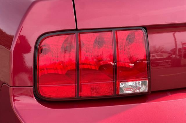 2005 Ford Mustang GT Premium