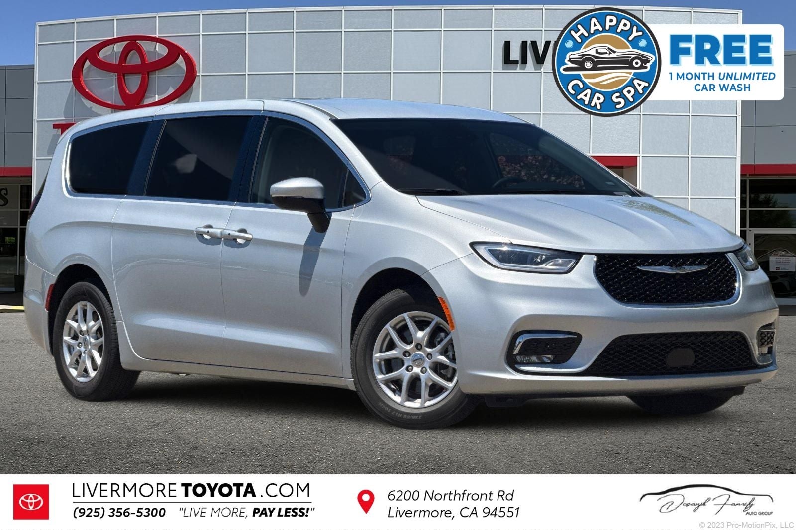 2023 Chrysler Pacifica Touring L